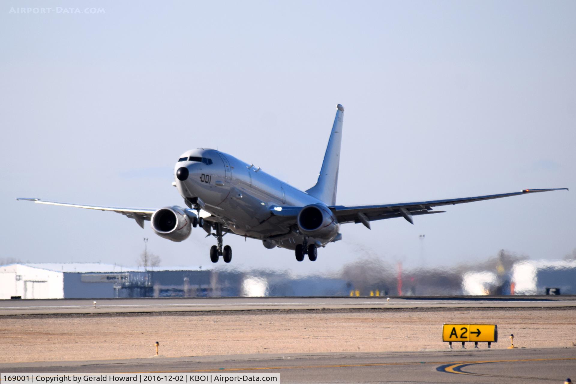 169001, 2016 Boeing P-8A Poseidon C/N 44952, Take off from RWY 10L.