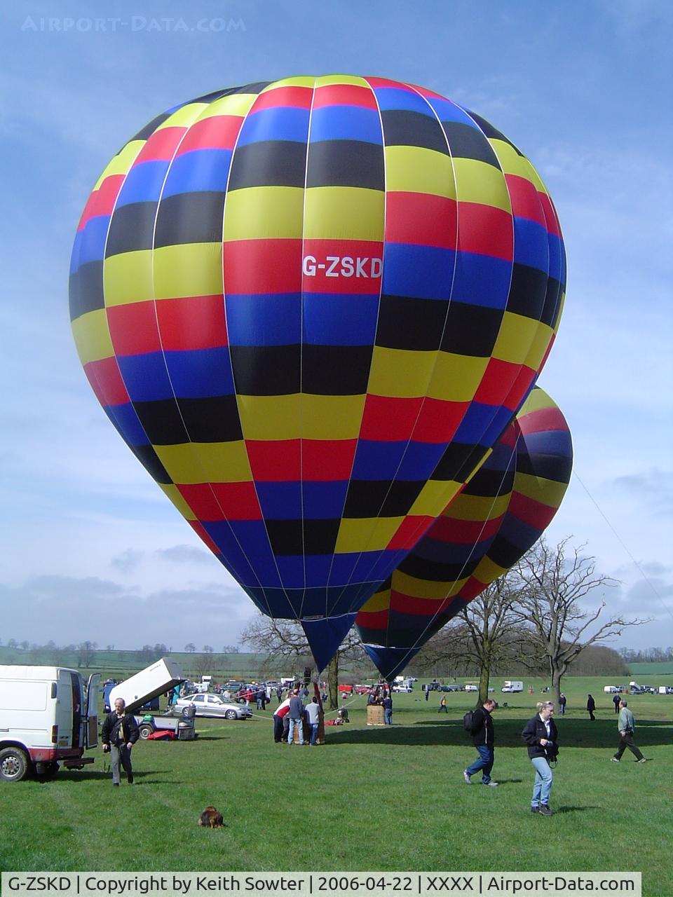 G-ZSKD, 2006 Cameron Balloons Z-90 C/N 10749, Kelmarsh Hall Inflation Day