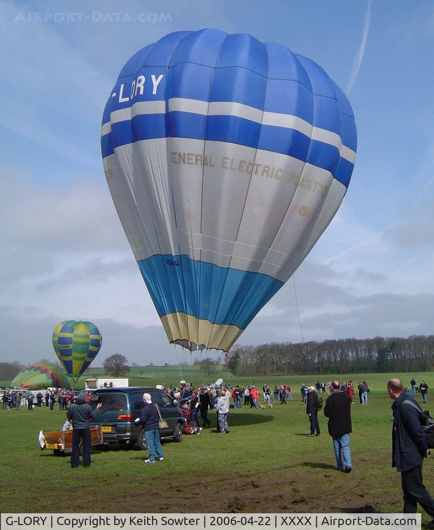 G-LORY, 1984 Thunder Balloons AX4-31Z C/N 171, Kelmarsh Hall Inflation Day
