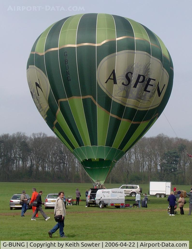 G-BUNG, 1992 Cameron Balloons N-77 C/N 2905, Kelmarsh Hall Inflation Day