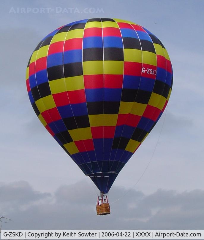 G-ZSKD, 2006 Cameron Balloons Z-90 C/N 10749, Kelmarsh Hall Inflation Day
