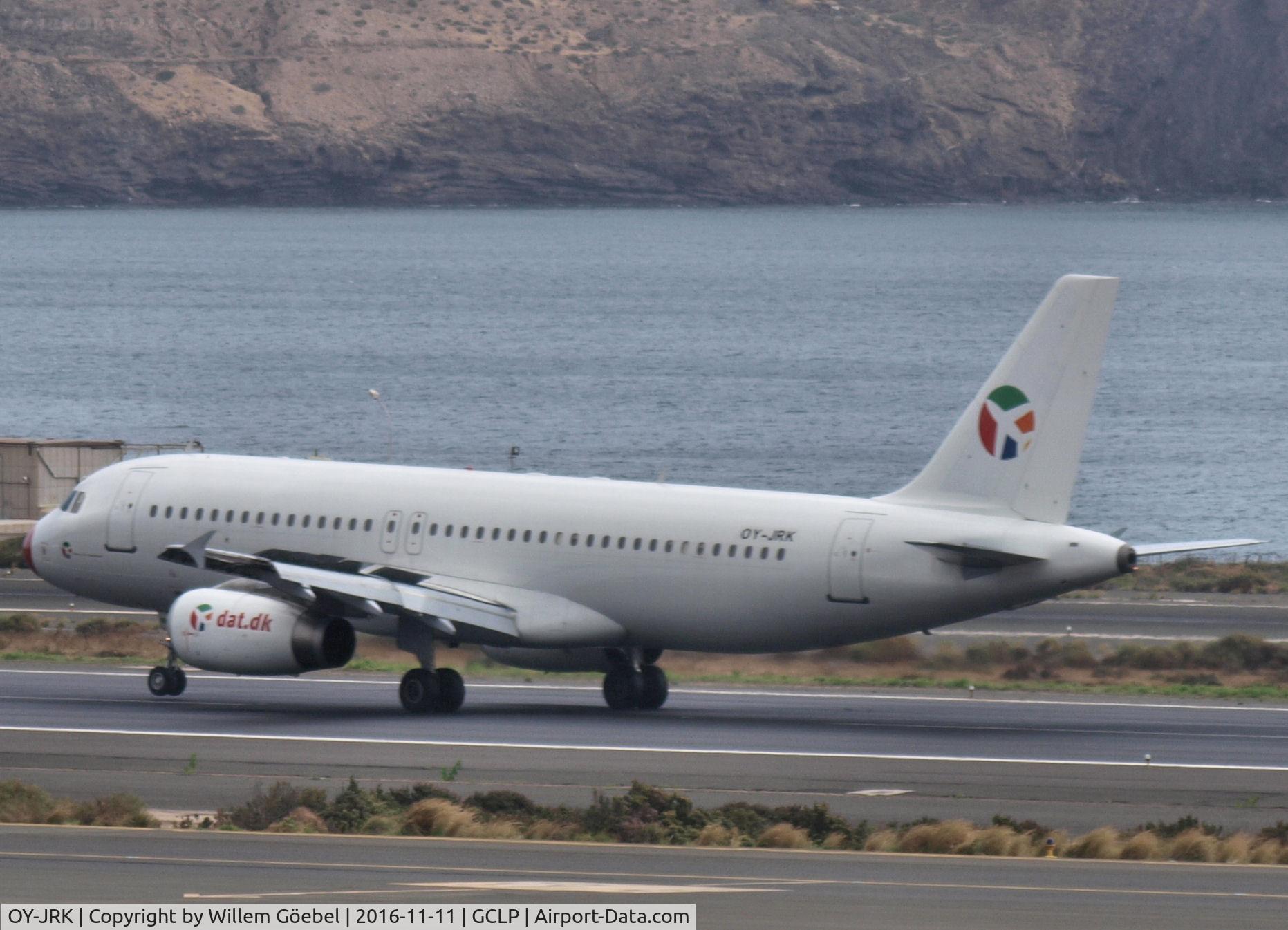 OY-JRK, 1993 Airbus A320-231 C/N 444, Landing op Las Palmas Gran Canaria