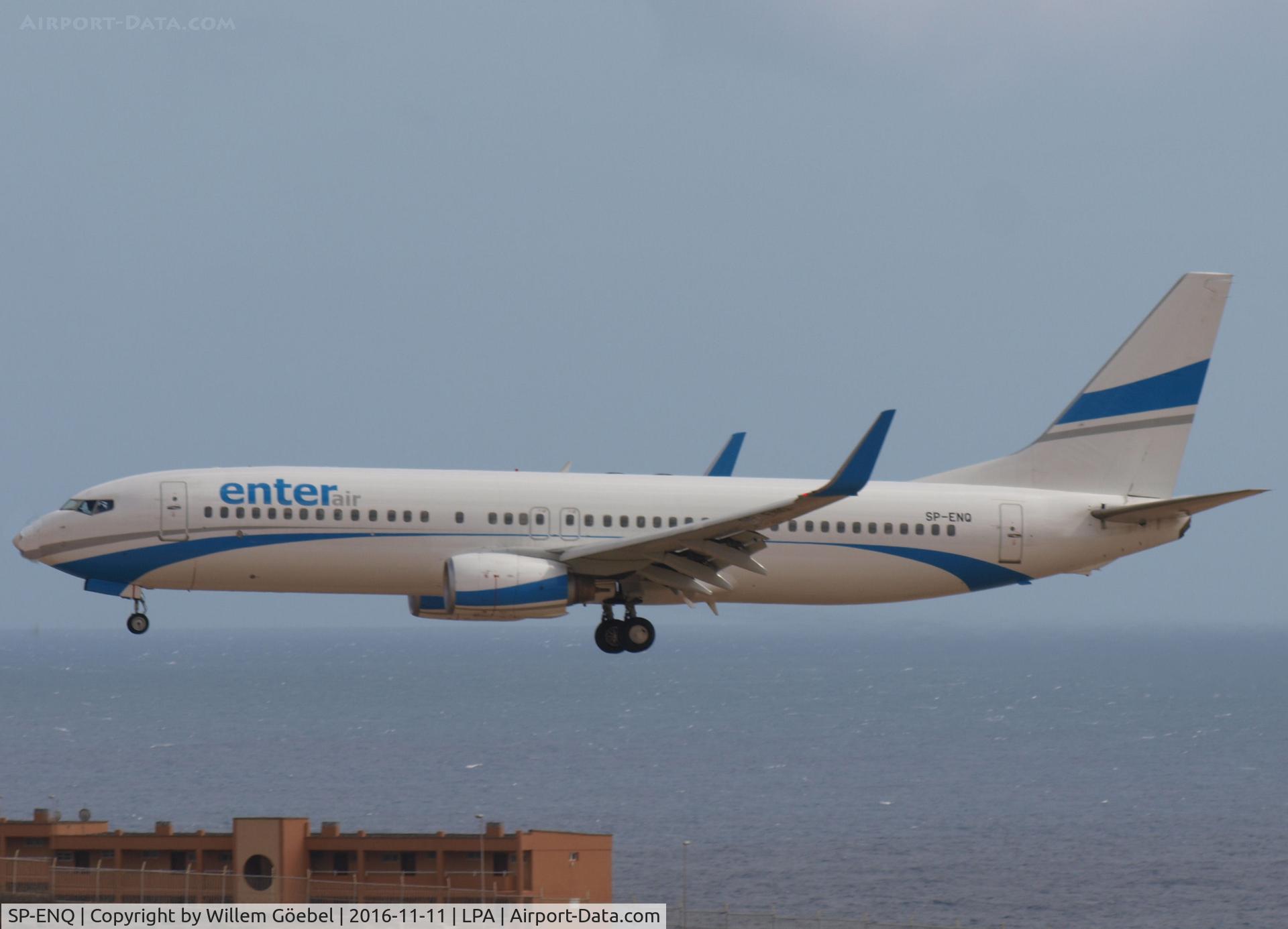 SP-ENQ, 1998 Boeing 737-85R C/N 29036, Landing op Las Palmas Gran Canaria