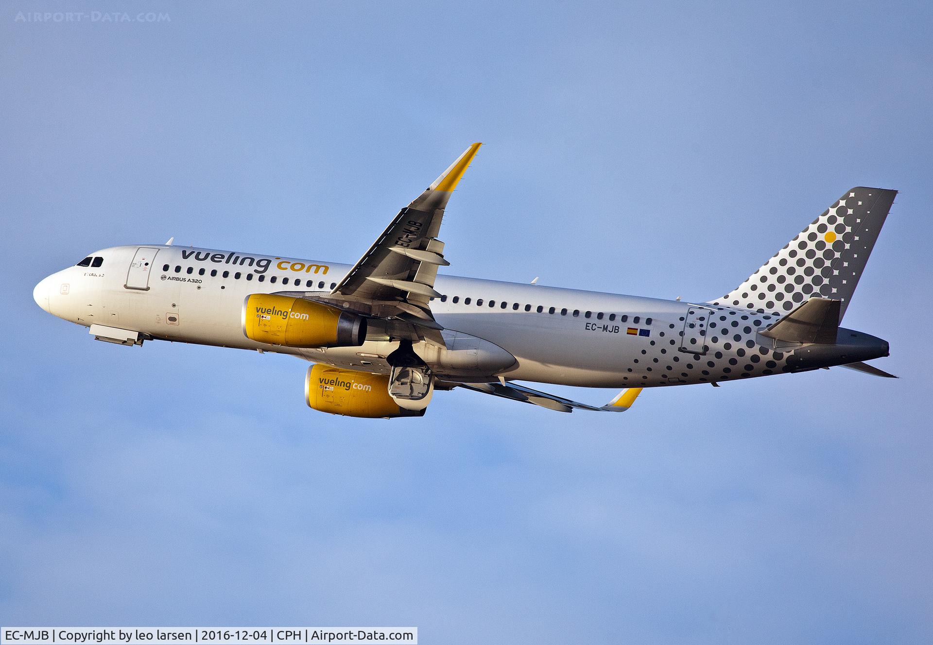 EC-MJB, 2015 Airbus A320-232 C/N 6883, Copenhagen 4.12.16