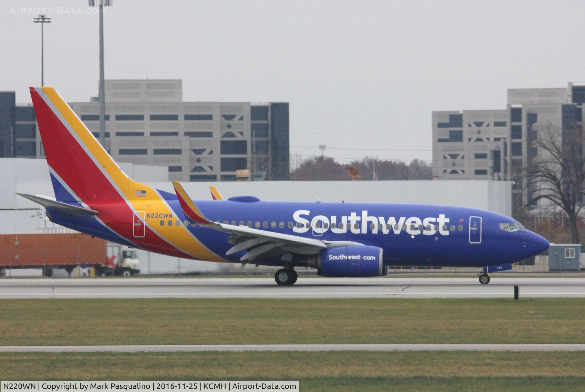 N220WN, 2005 Boeing 737-7H4 C/N 32491, Boeing 737-700