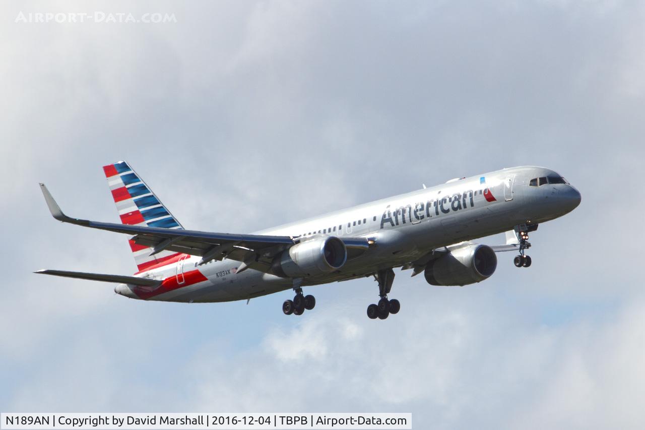 N189AN, 2001 Boeing 757-223 C/N 32383, On approach to Grantley Adams International