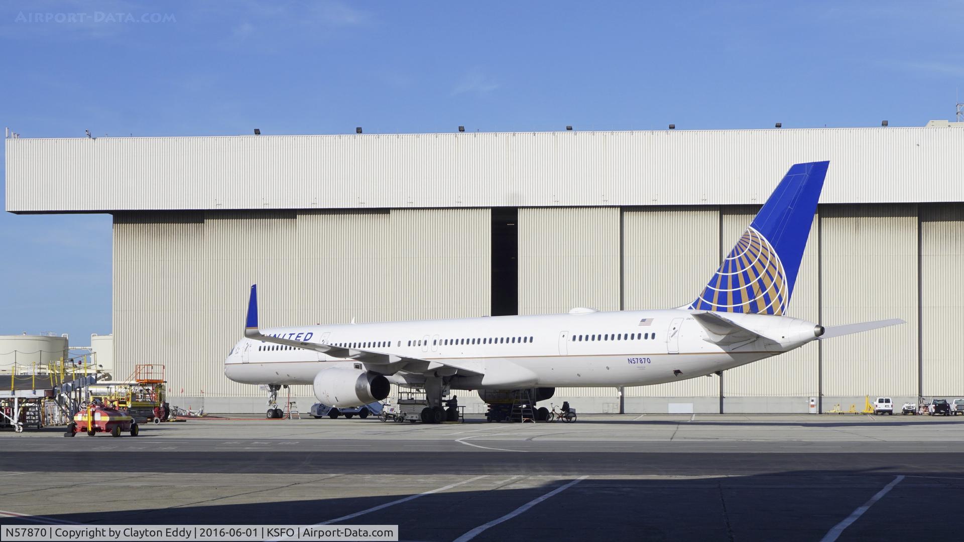 N57870, 2003 Boeing 757-33N C/N 33525, SFO 2016