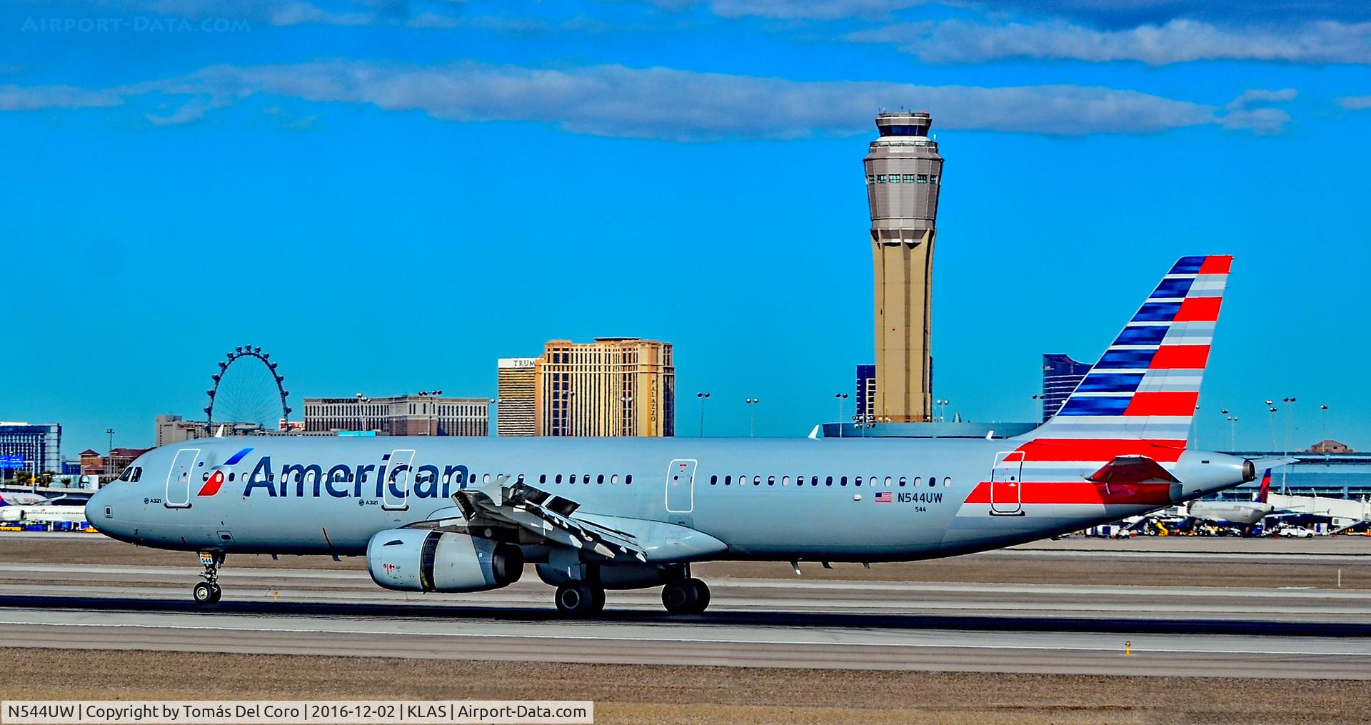 N544UW, 2011 Airbus A321-231 C/N 4847, N544UW American Airlines 2011 Airbus A321-231 - cn 4847 - Las Vegas - McCarran International Airport (LAS / KLAS)
USA - Nevada December 2, 2016
Photo: Tomás Del Coro