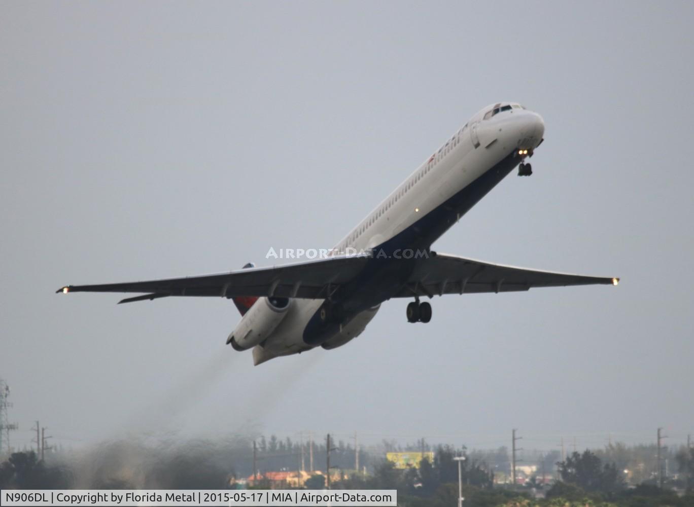 N906DL, 1987 McDonnell Douglas MD-88 C/N 49537, Delta