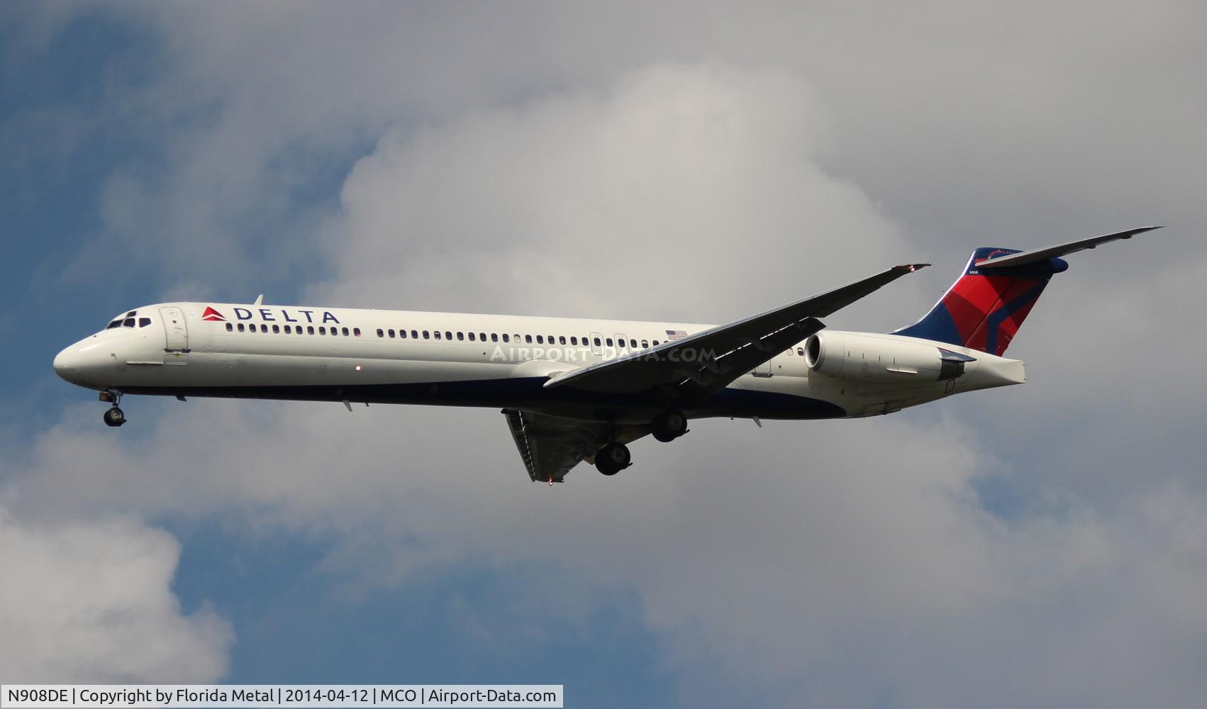 N908DE, 1992 McDonnell Douglas MD-88 C/N 53417, Delta