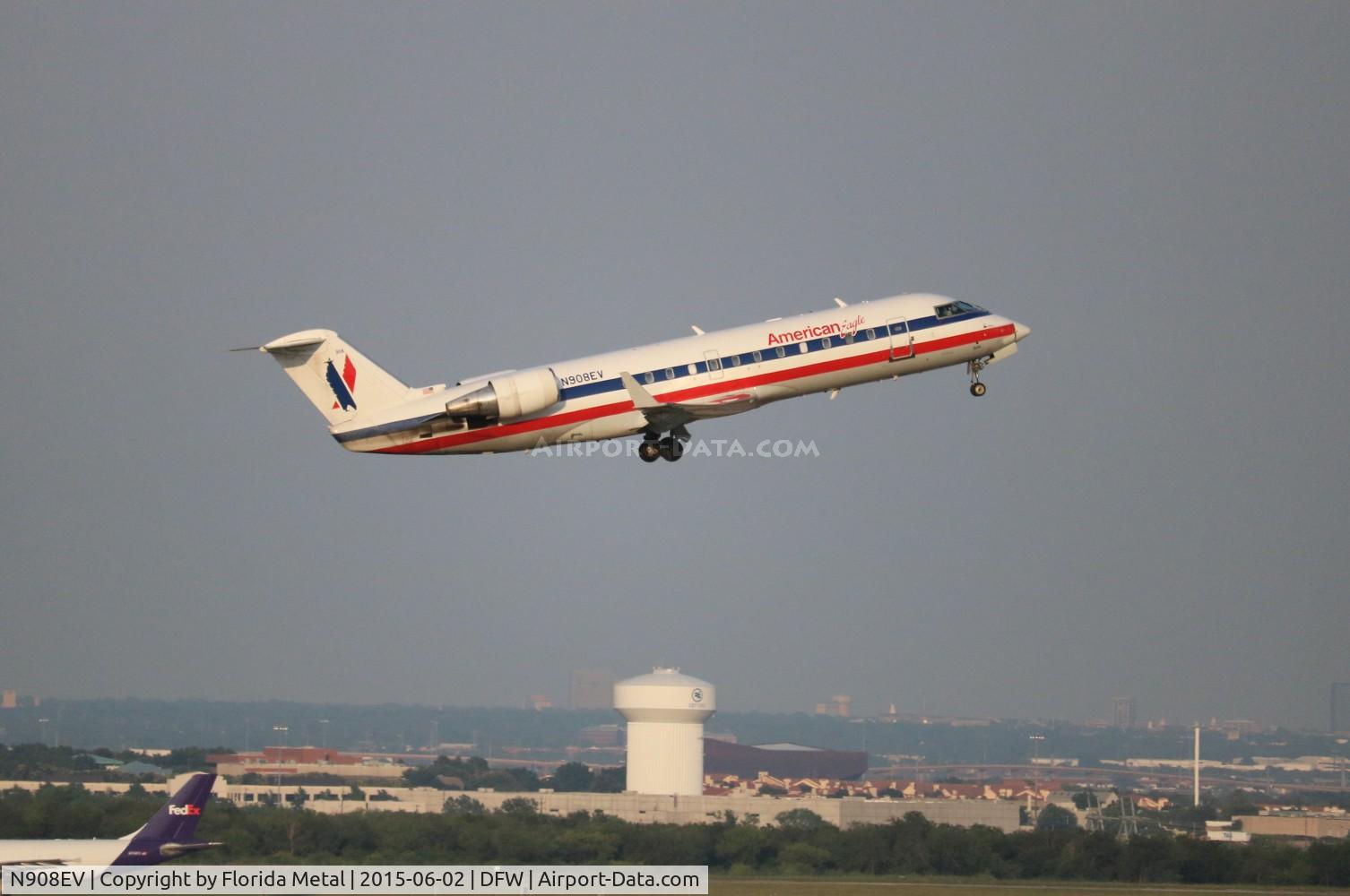 N908EV, 2002 Bombardier CRJ-200ER (CL-600-2B19) C/N 7654, American Eagle
