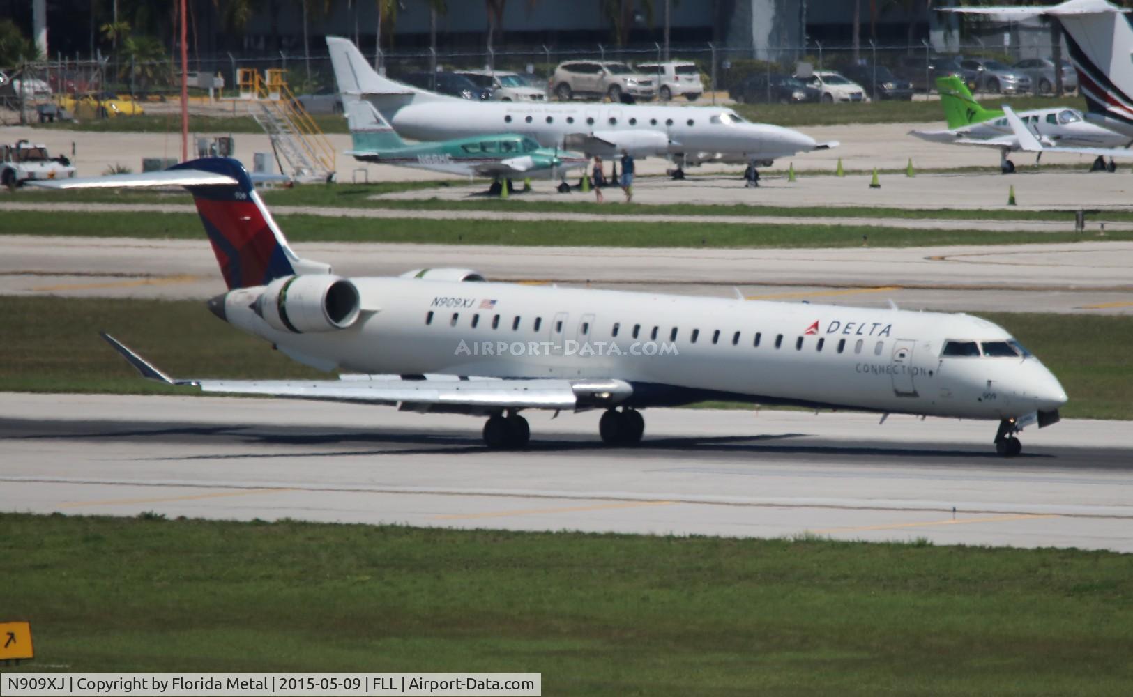 N909XJ, 2007 Bombardier CRJ-900ER (CL-600-2D24) C/N 15141, Delta Connection