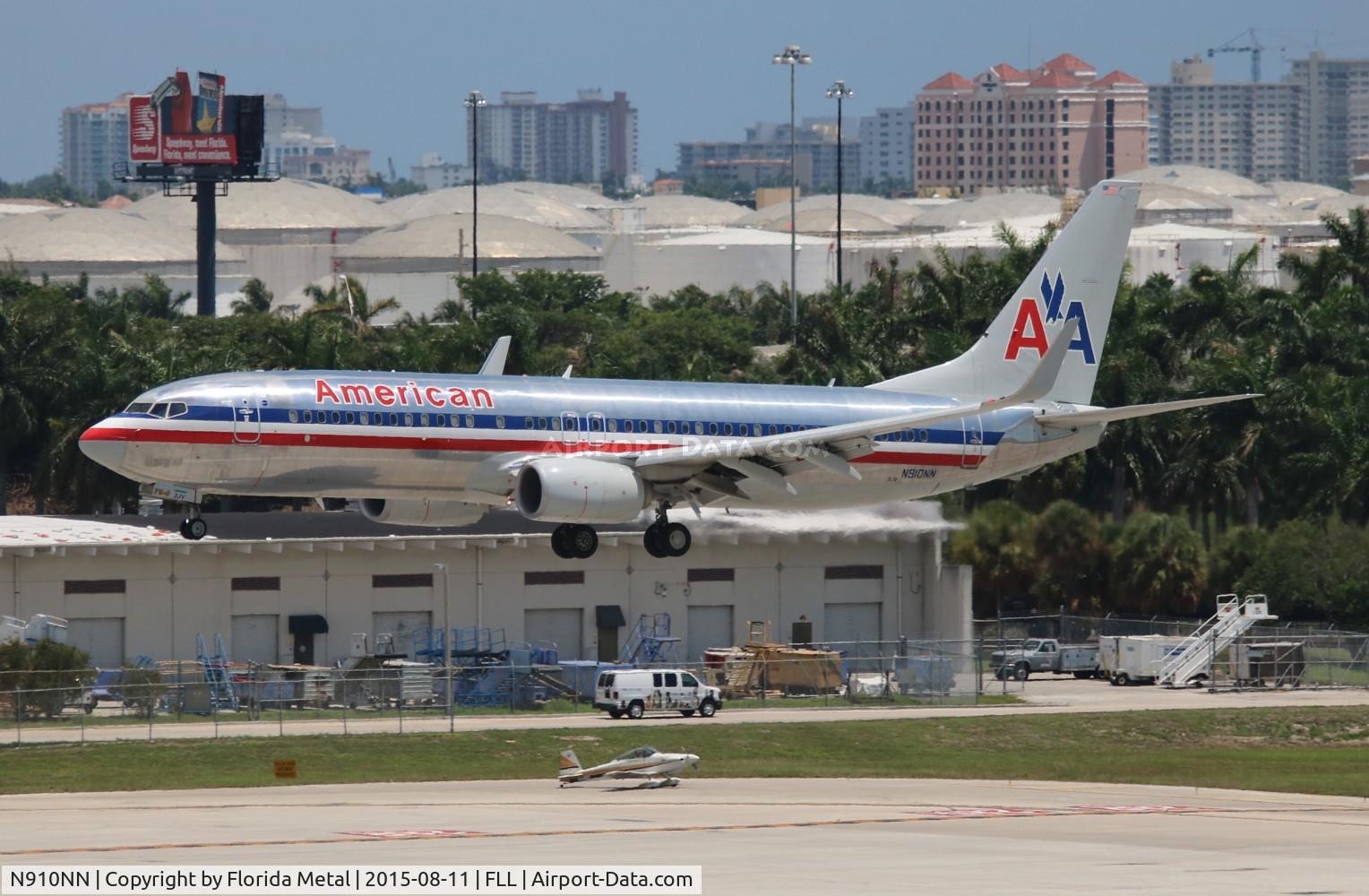 N910NN, 2012 Boeing 737-823 C/N 31160, American