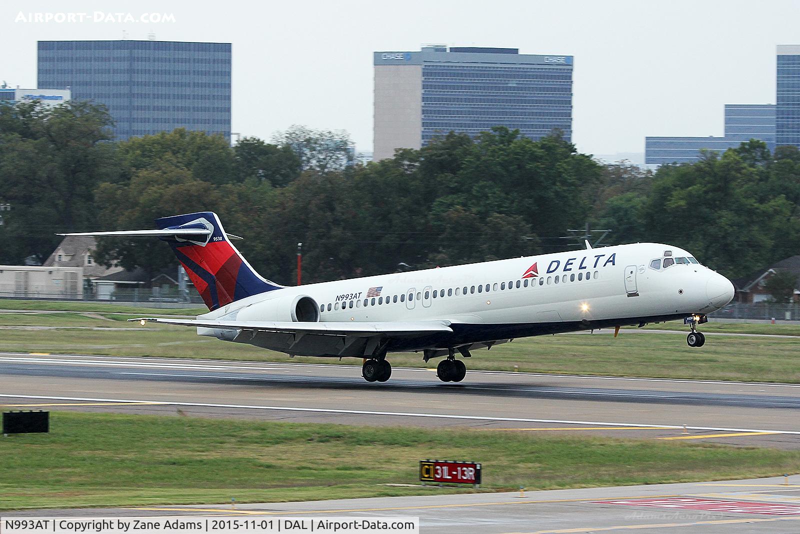 N993AT, 2002 Boeing 717-200 C/N 55137, Arriving at Dallas Love Field