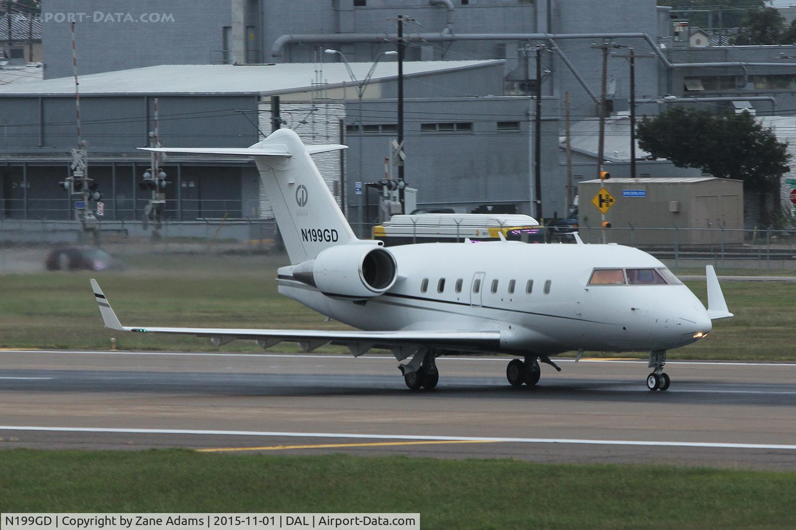 N199GD, 2005 Bombardier Challenger 604 (CL-600-2B16) C/N 5630, At Dallas Love Field