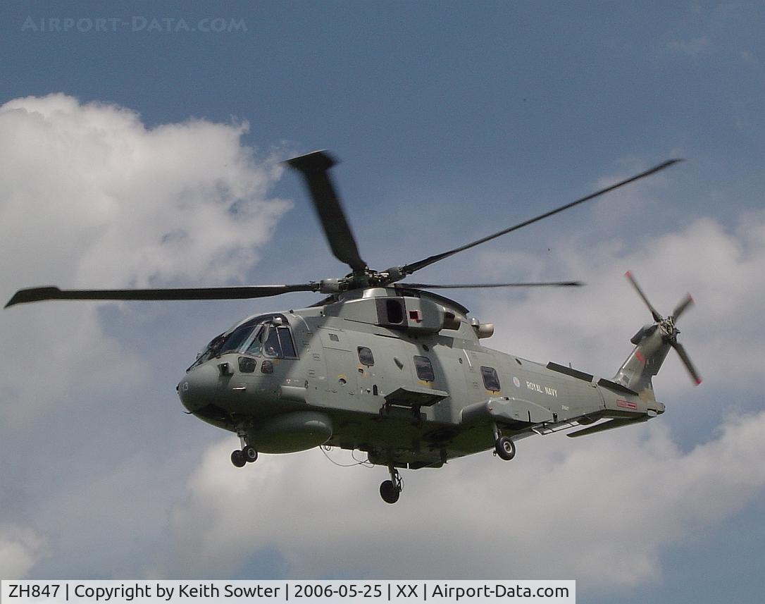 ZH847, 2003 Westland EH-101 Merlin HM1 (Mk111) C/N 50111/RN27, Visiting Heartsease High School