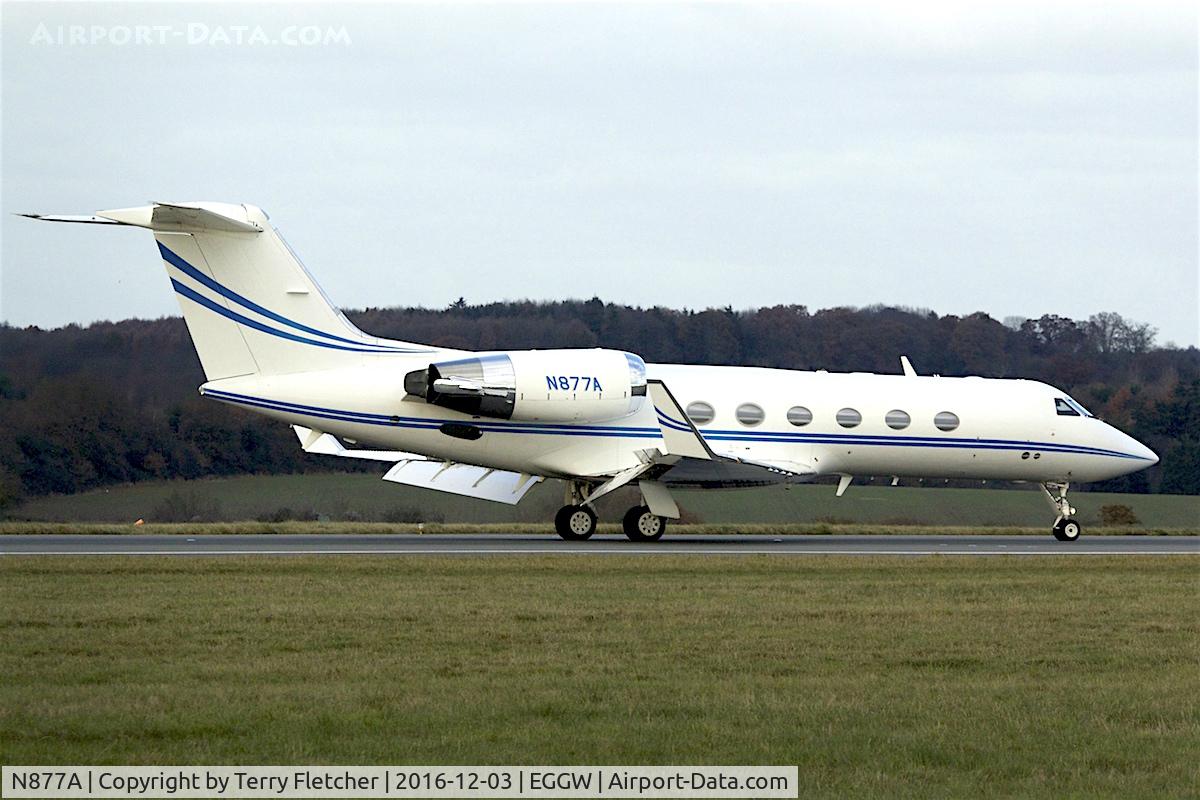 N877A, 2001 Gulfstream Aerospace G-IV C/N 1461, 2001 Gulfstream Aerospace G-IV, c/n: 1461 at Luton