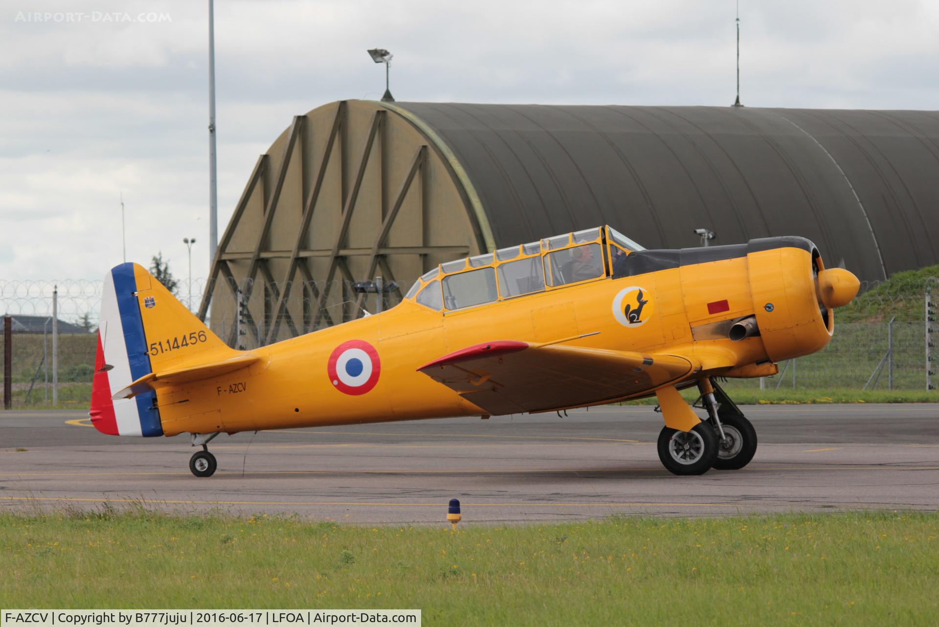 F-AZCV, 1951 North American T-6G Texan C/N 182-143, at Avord