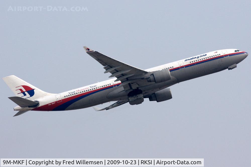 9M-MKF, Airbus A330-322 C/N 100, MALAYSIAN
