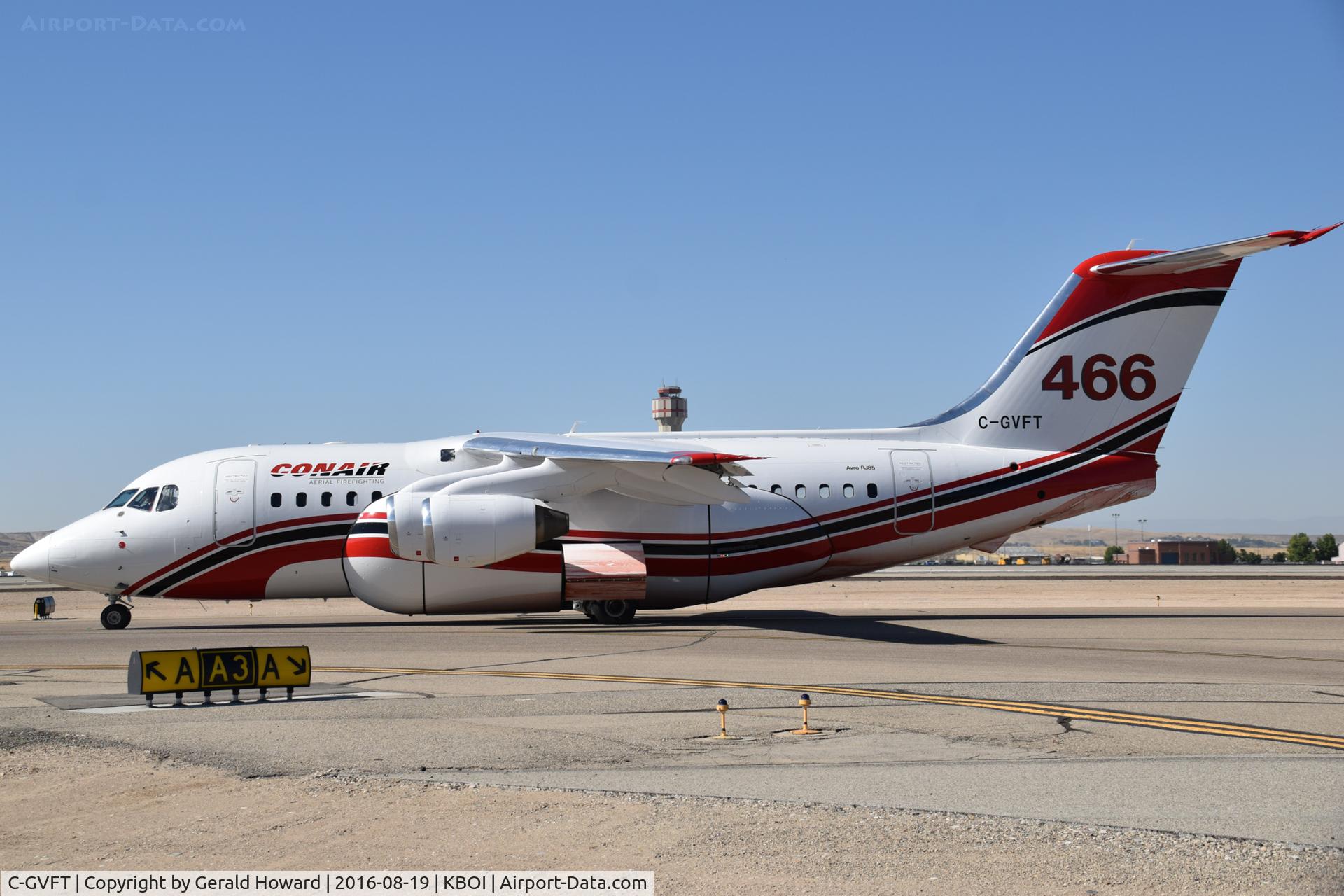 C-GVFT, 1994 British Aerospace Avro 146-RJ85 C/N E.2253, Taxing to RWY 28R. Aircraft is a 1994 BAe Avro RJ85, c/n E2253.