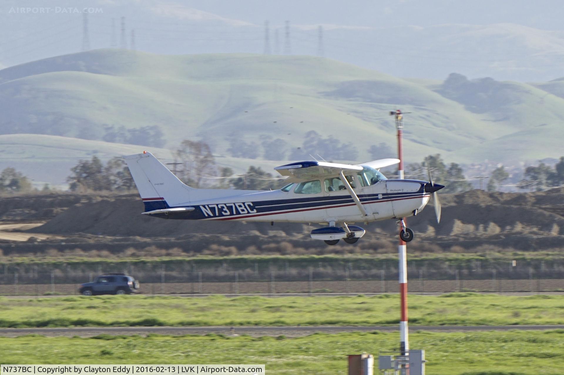 N737BC, 1977 Cessna 172N C/N 17269283, Livermore Airport 2016