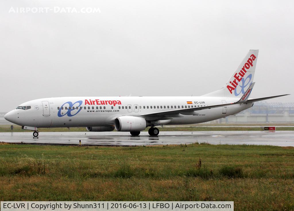 EC-LVR, 2013 Boeing 737-85P C/N 36593, Taxiing to the Terminal...