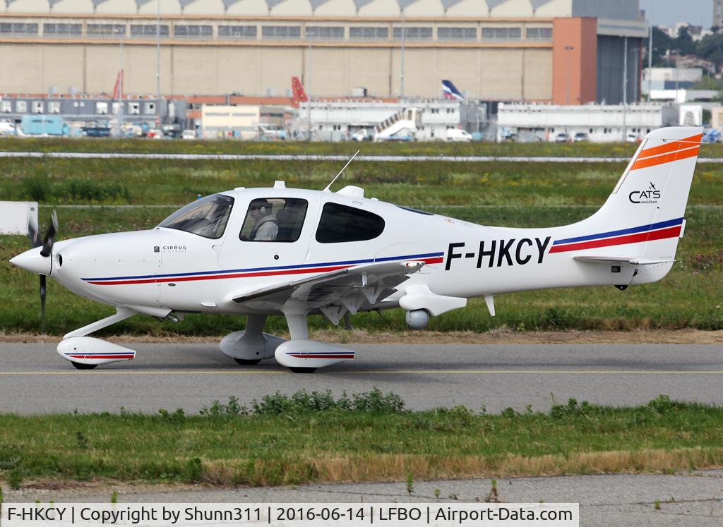 F-HKCY, Cirrus SR22 C/N 4235, Taxiing holding point rwy 32R for departure...