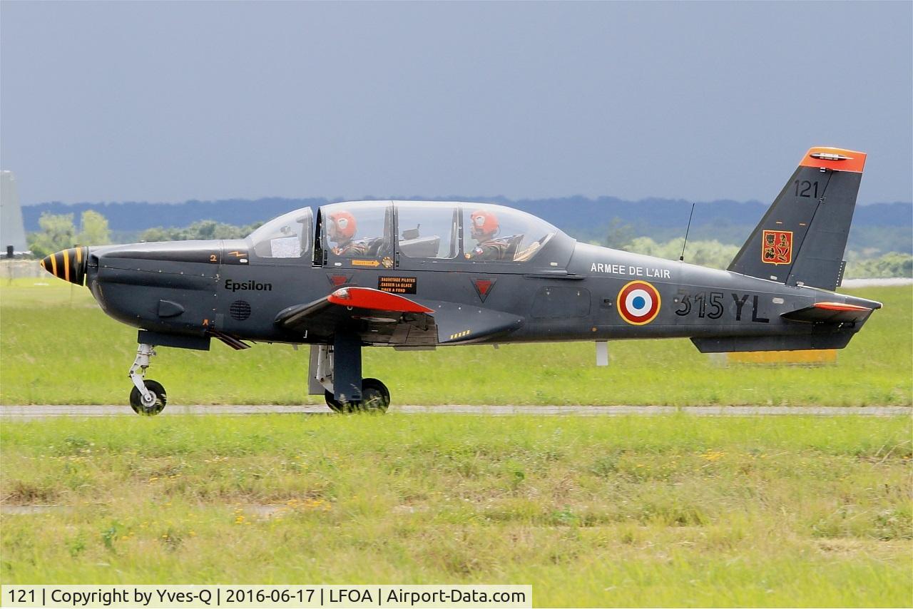 121, Socata TB-30 Epsilon C/N 121, Socata TB-30 Epsilon, Taxiing to parking area, Avord Air Base 702 (LFOA) Open day 2016