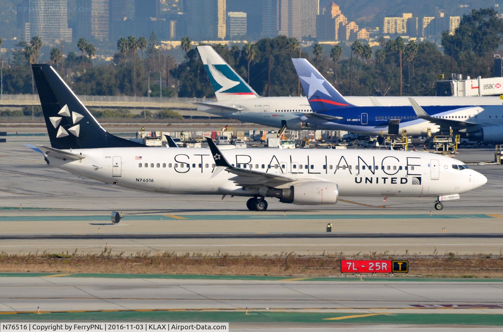 N76516, 2008 Boeing 737-824 C/N 37096, United B738 in Star Alliance c/s