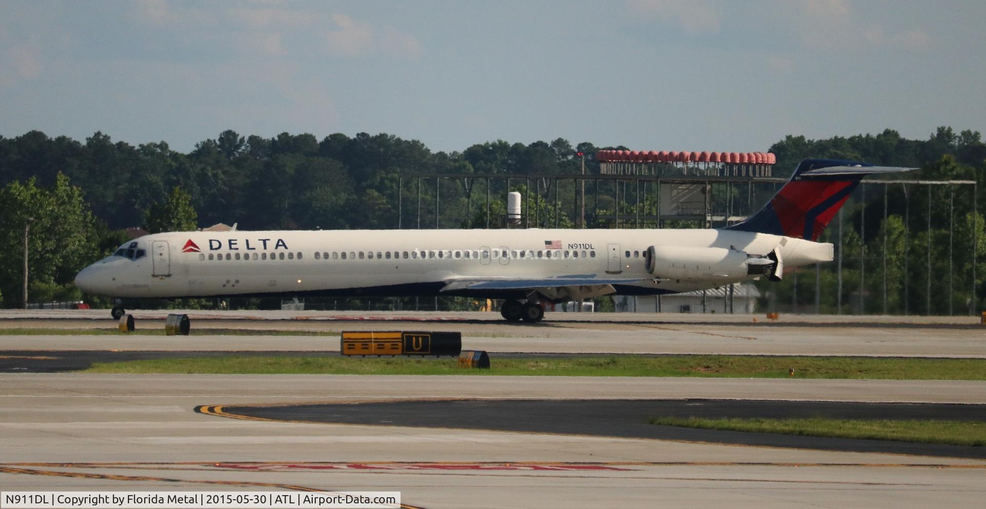 N911DL, 1987 McDonnell Douglas MD-88 C/N 49542, Delta