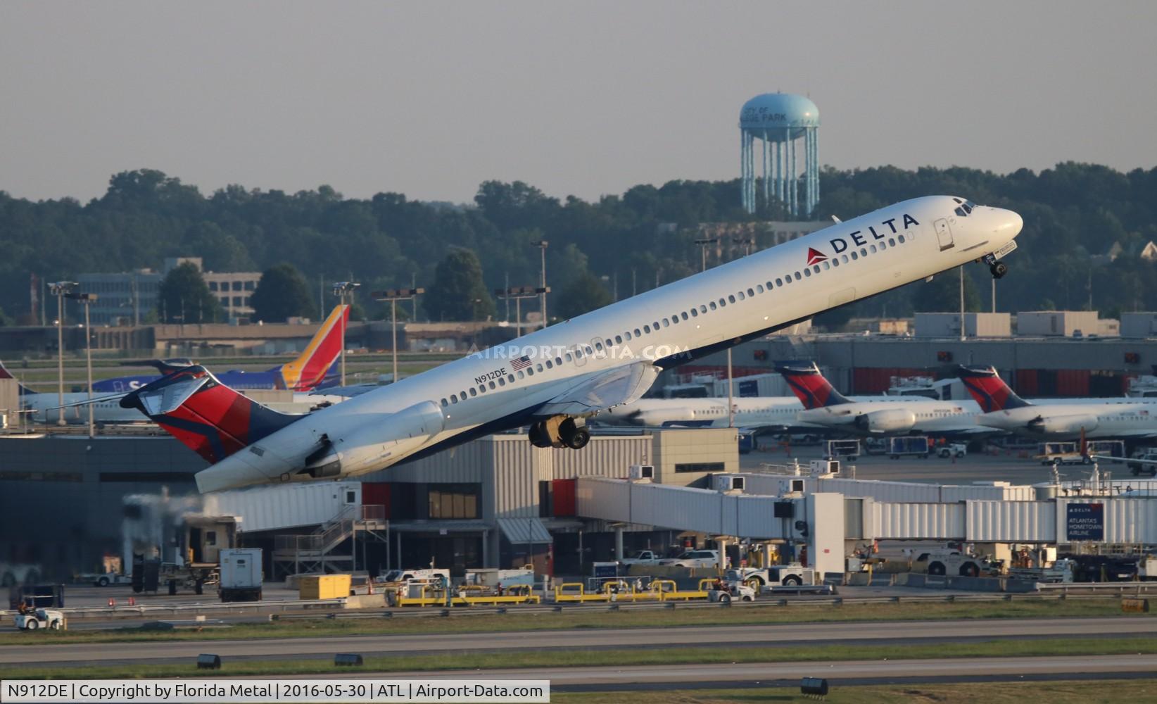N912DE, 1992 McDonnell Douglas MD-88 C/N 49997, Delta