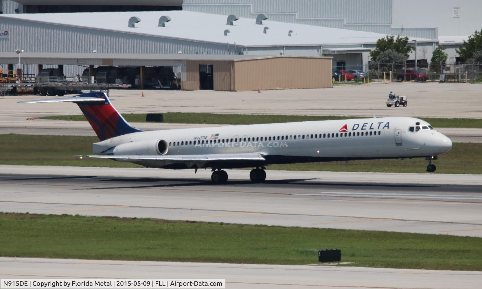 N915DE, 1993 McDonnell Douglas MD-88 C/N 53420, Delta