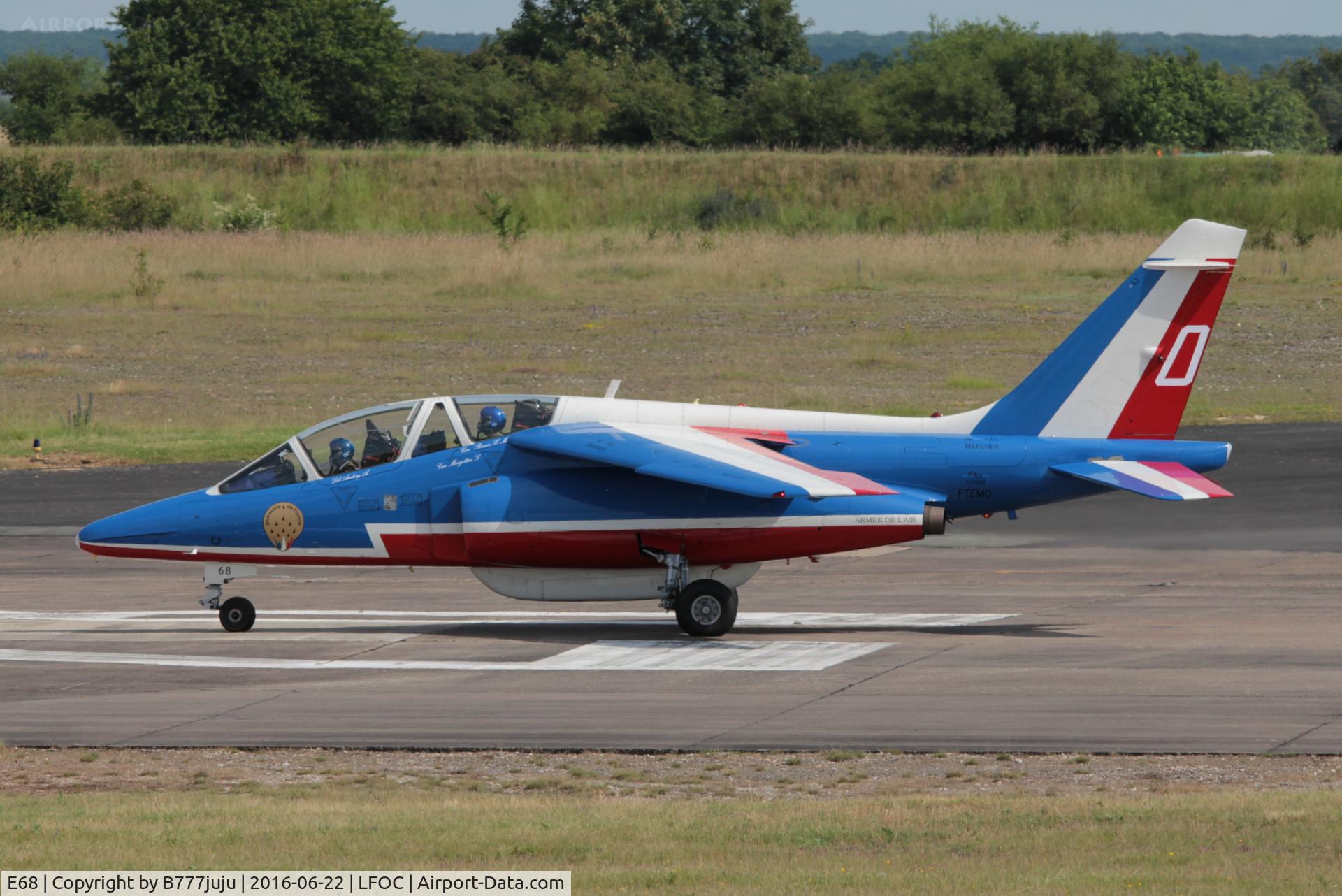 E68, Dassault-Dornier Alpha jet E C/N E68, at chateaudun whit new code F-TEMO