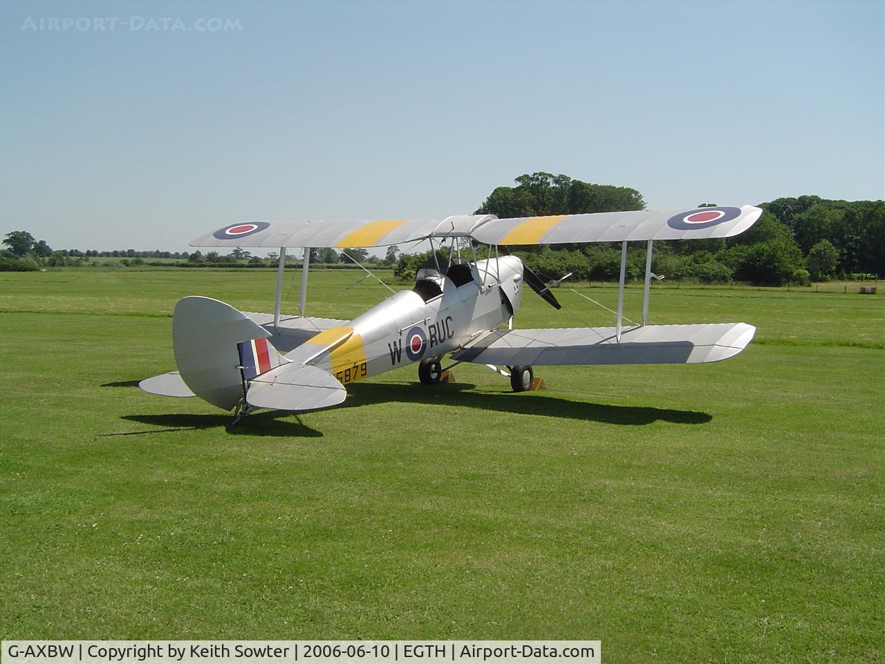 G-AXBW, 1940 De Havilland DH-82A Tiger Moth II C/N 83595, De Havilland Club aircraft at Old Warden