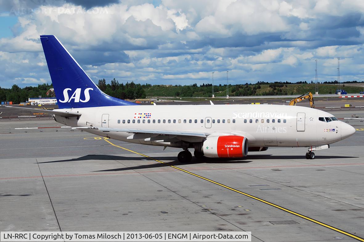 LN-RRC, 1999 Boeing 737-683 C/N 28300, 