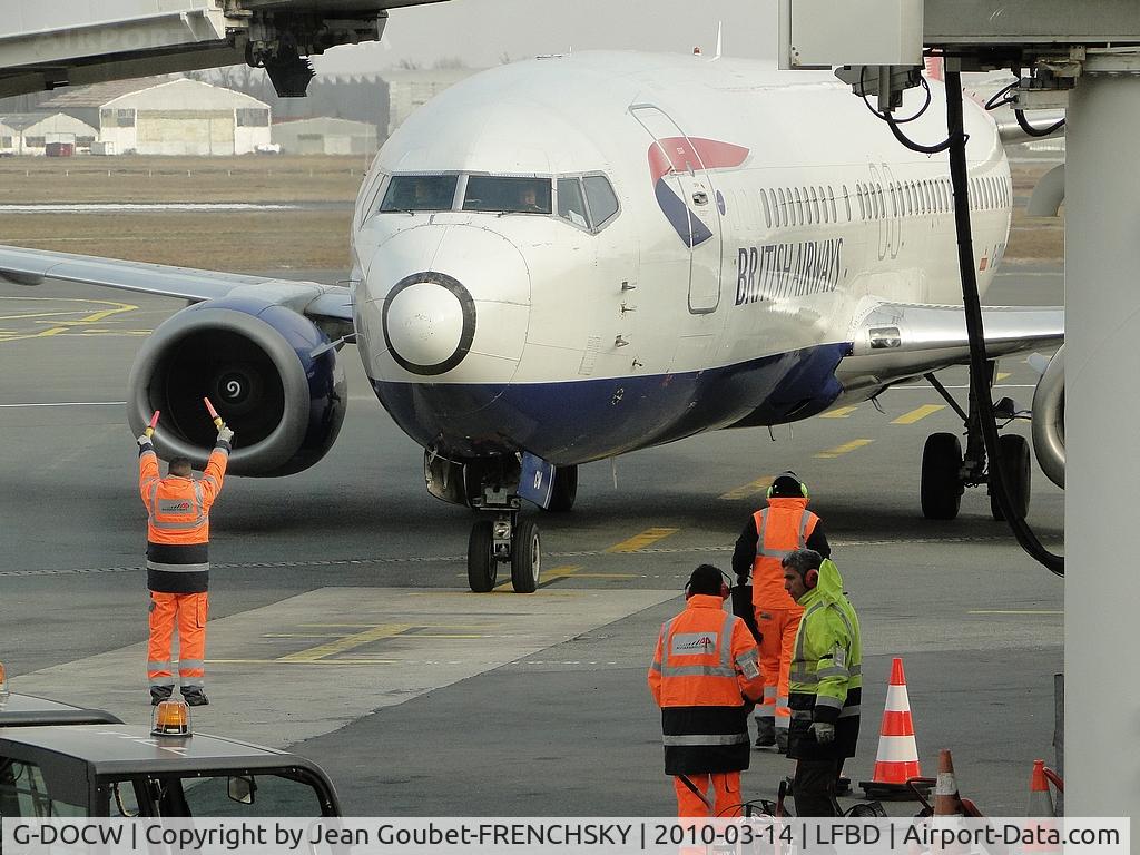 G-DOCW, 1992 Boeing 737-436 C/N 25856, dd 2/2/93 wfu 29 Sep 2015. ferried 01-02 Oct 2015 LGW-VCV for part-out & scrap