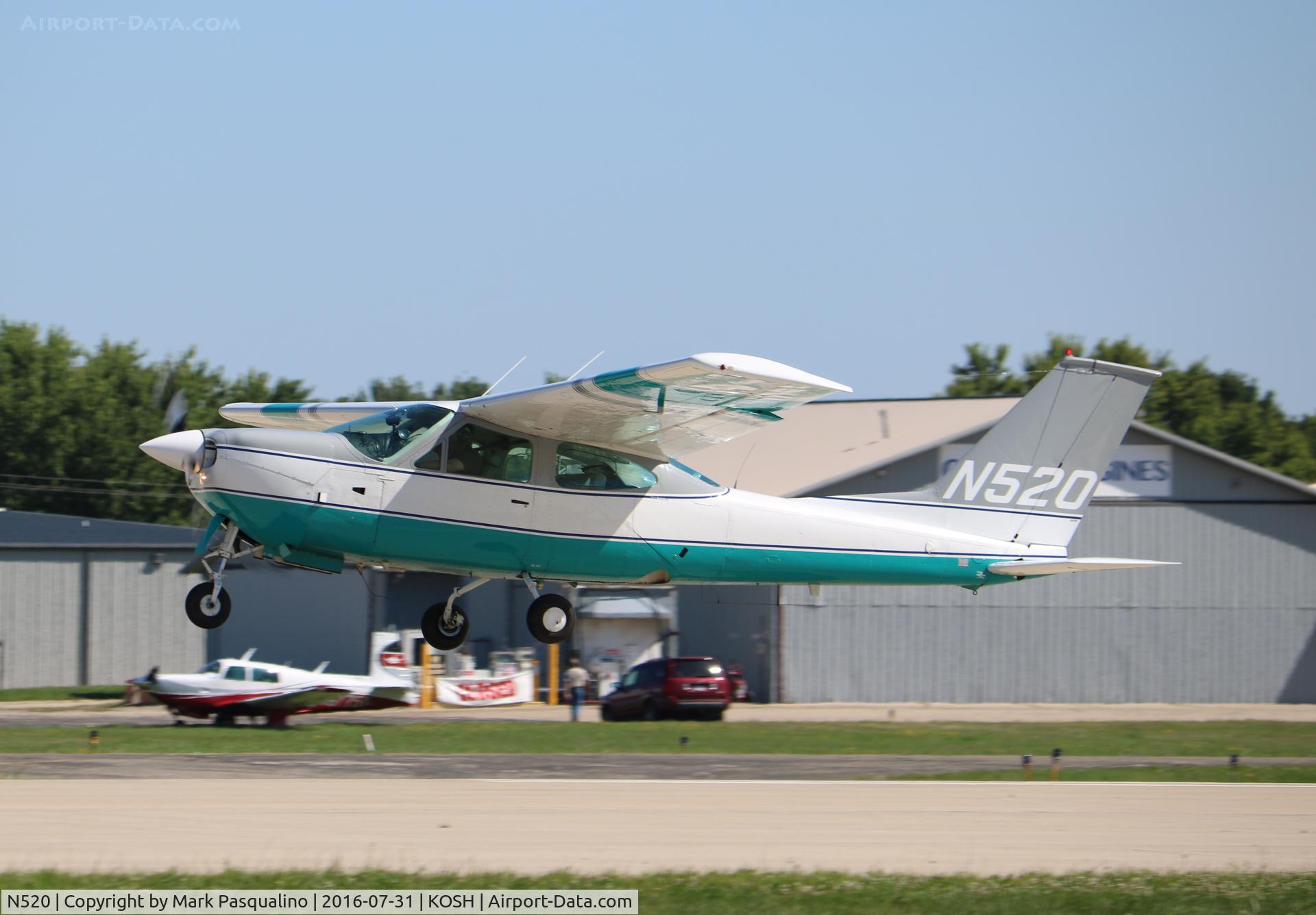 N520, Cessna 177RG Cardinal C/N 177RG1164, Cessna 177RG