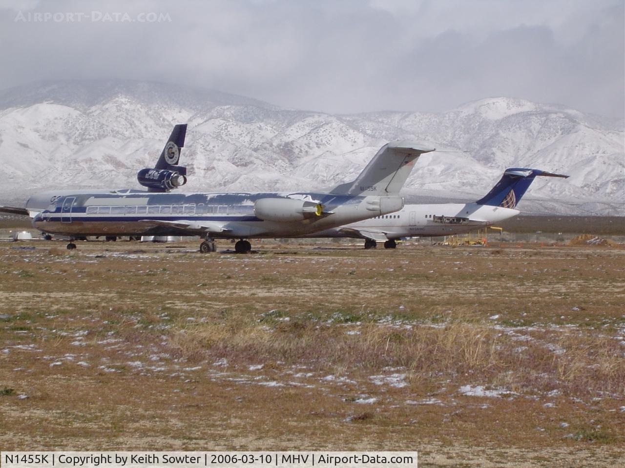 N1455K, 1993 Fokker 100 (F-28-0100) C/N 11467, Parked at Mojave