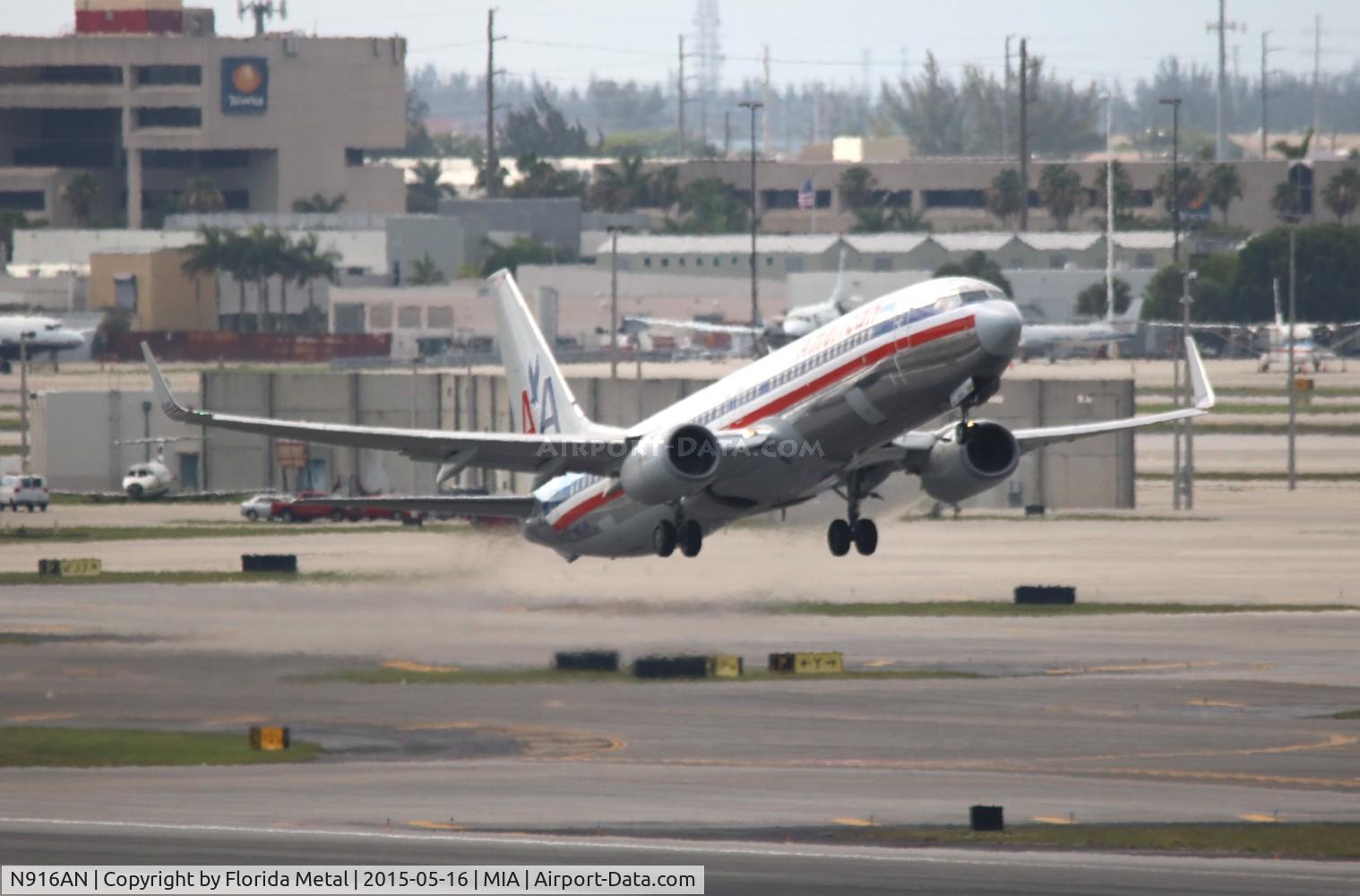 N916AN, 1999 Boeing 737-823 C/N 29517, American