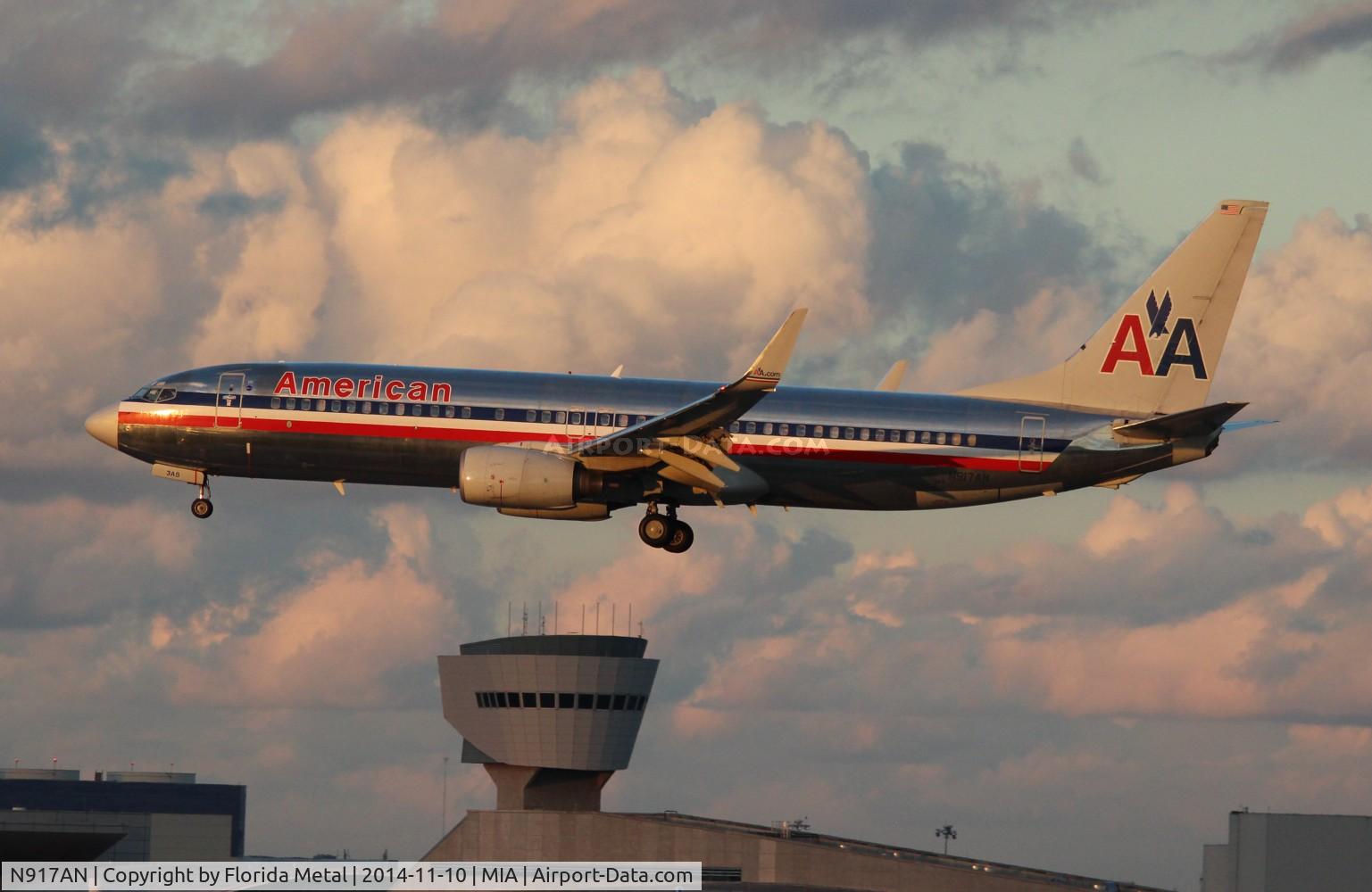 N917AN, 1999 Boeing 737-823 C/N 29518, American