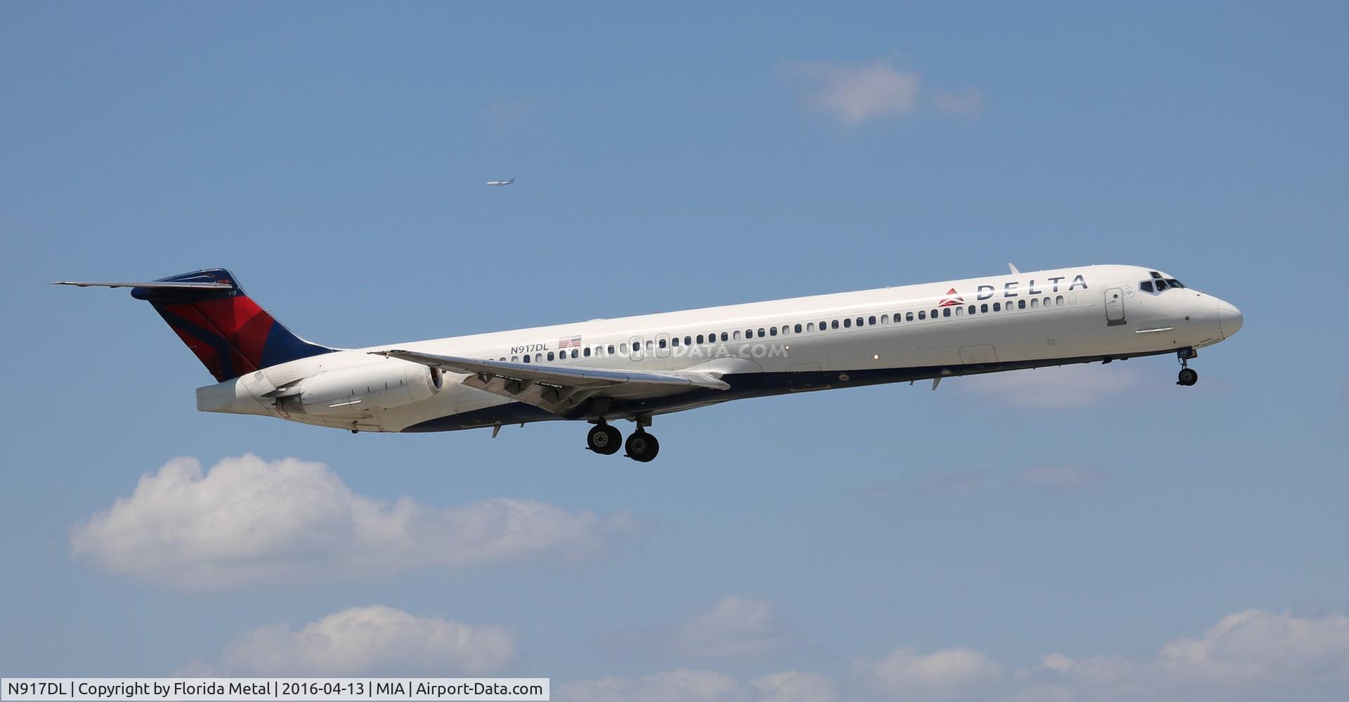 N917DL, 1988 McDonnell Douglas MD-88 C/N 49573, Delta