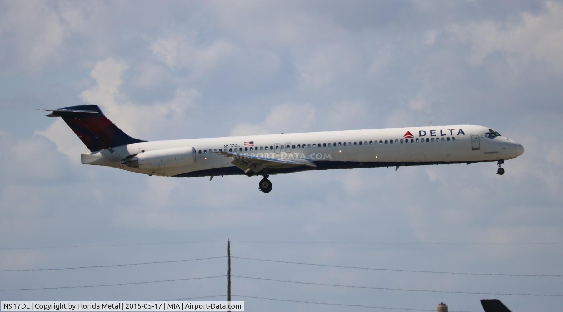 N917DL, 1988 McDonnell Douglas MD-88 C/N 49573, Delta