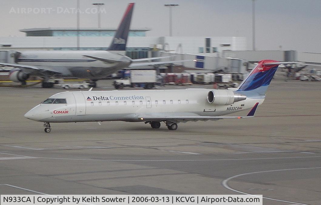 N933CA, 1994 Canadair CRJ-100ER (CL-600-2B19) C/N 7040, Taxying out