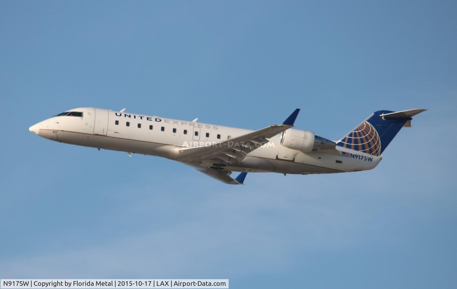 N917SW, 2002 Canadair CRJ-200LR (CL-600-2B19) C/N 7641, United Express