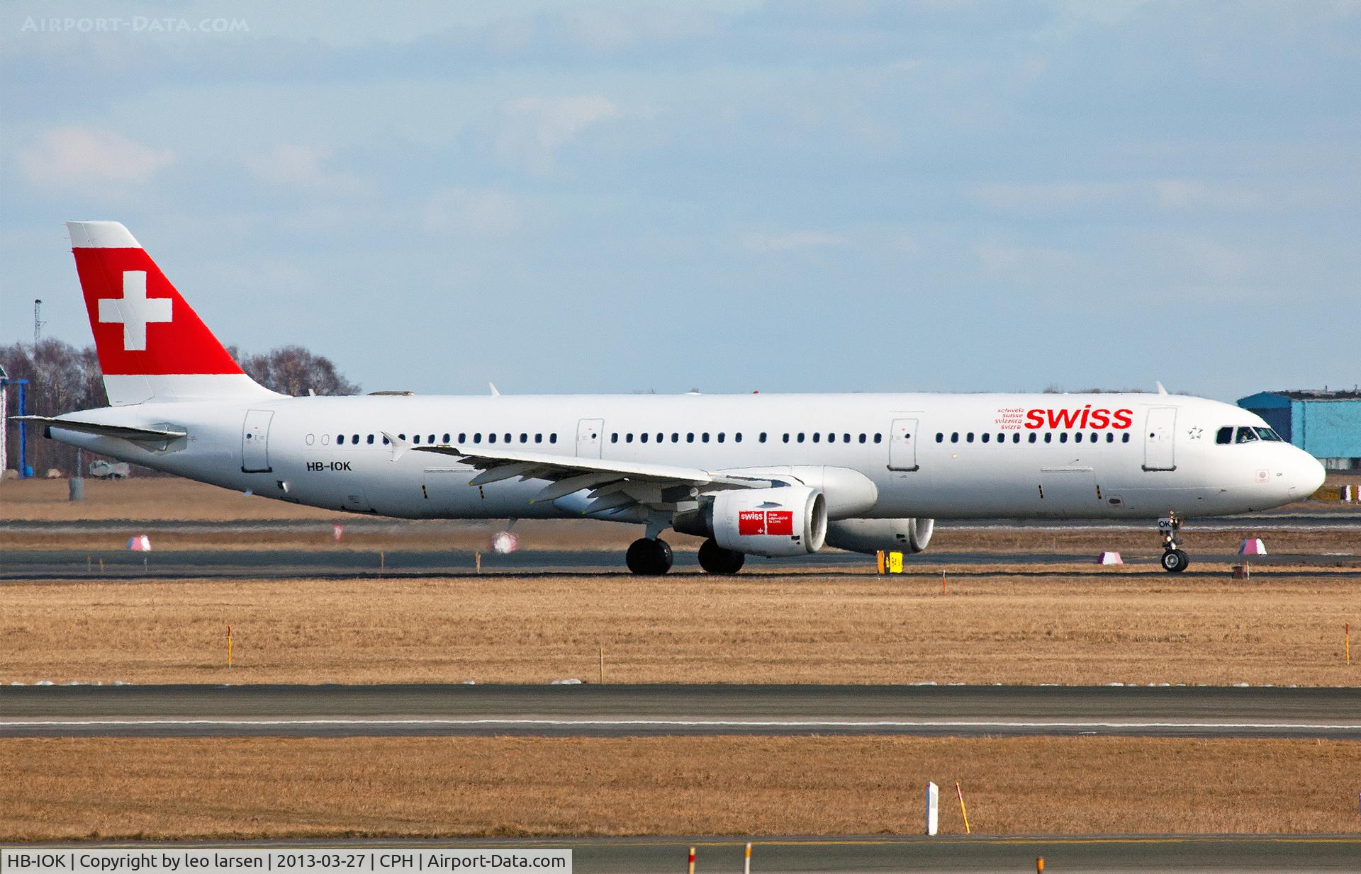 HB-IOK, 1999 Airbus A321-111 C/N 987, Copenhagen 27.3.13
