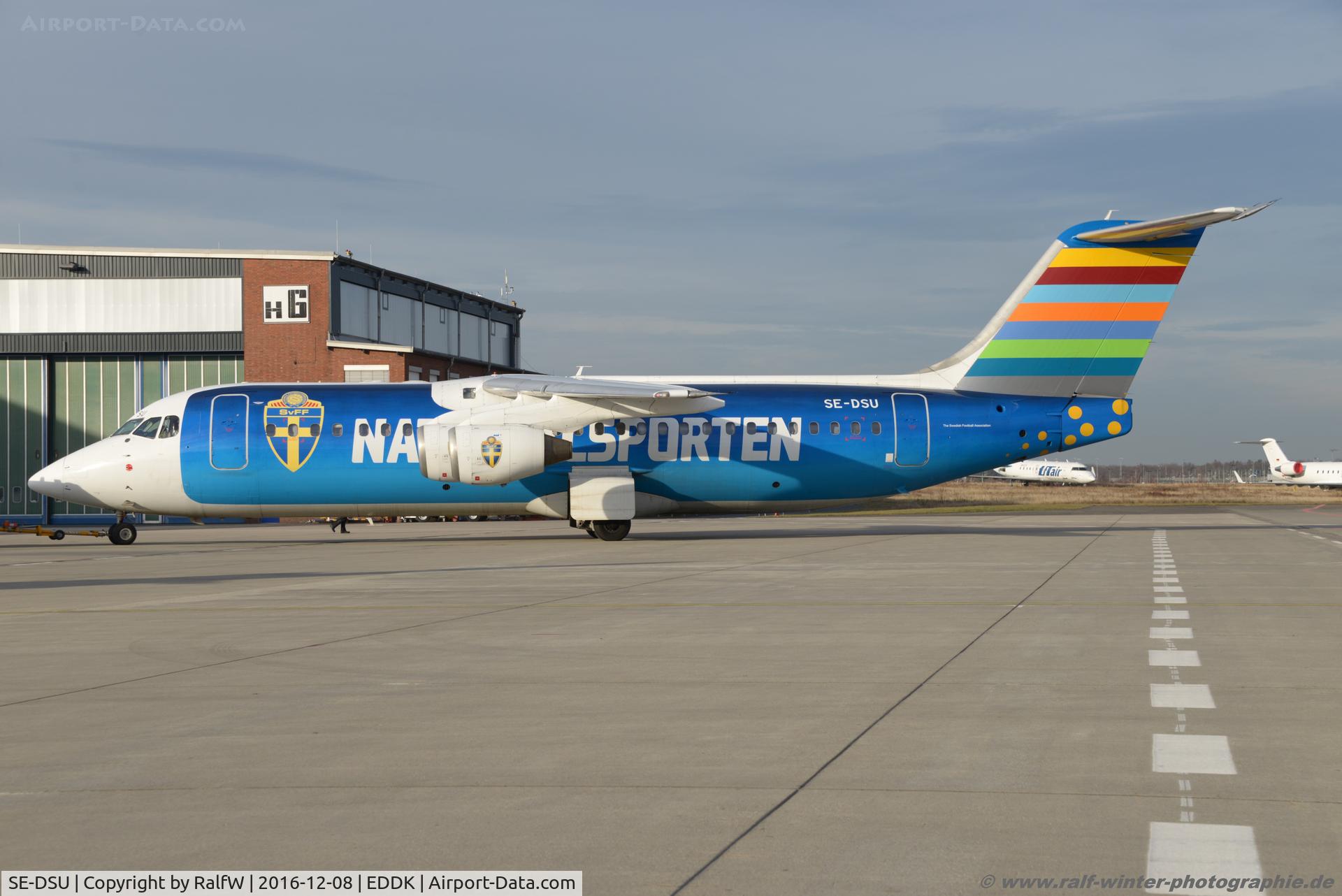SE-DSU, 1994 British Aerospace Avro 146-RJ100 C/N E3248, Braathens Regional Airlines with Swedish football livery