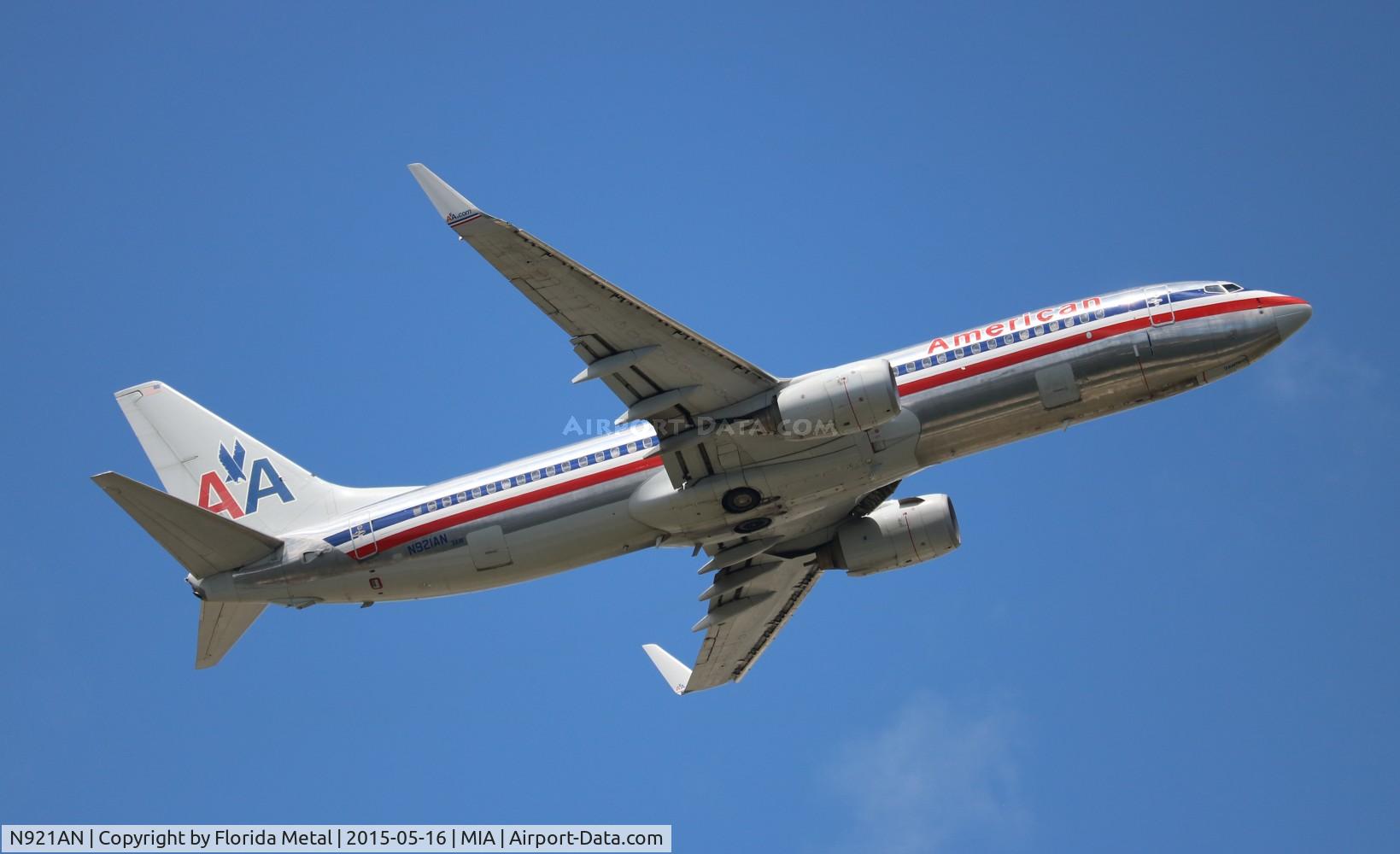 N921AN, 1999 Boeing 737-823 C/N 29522, American