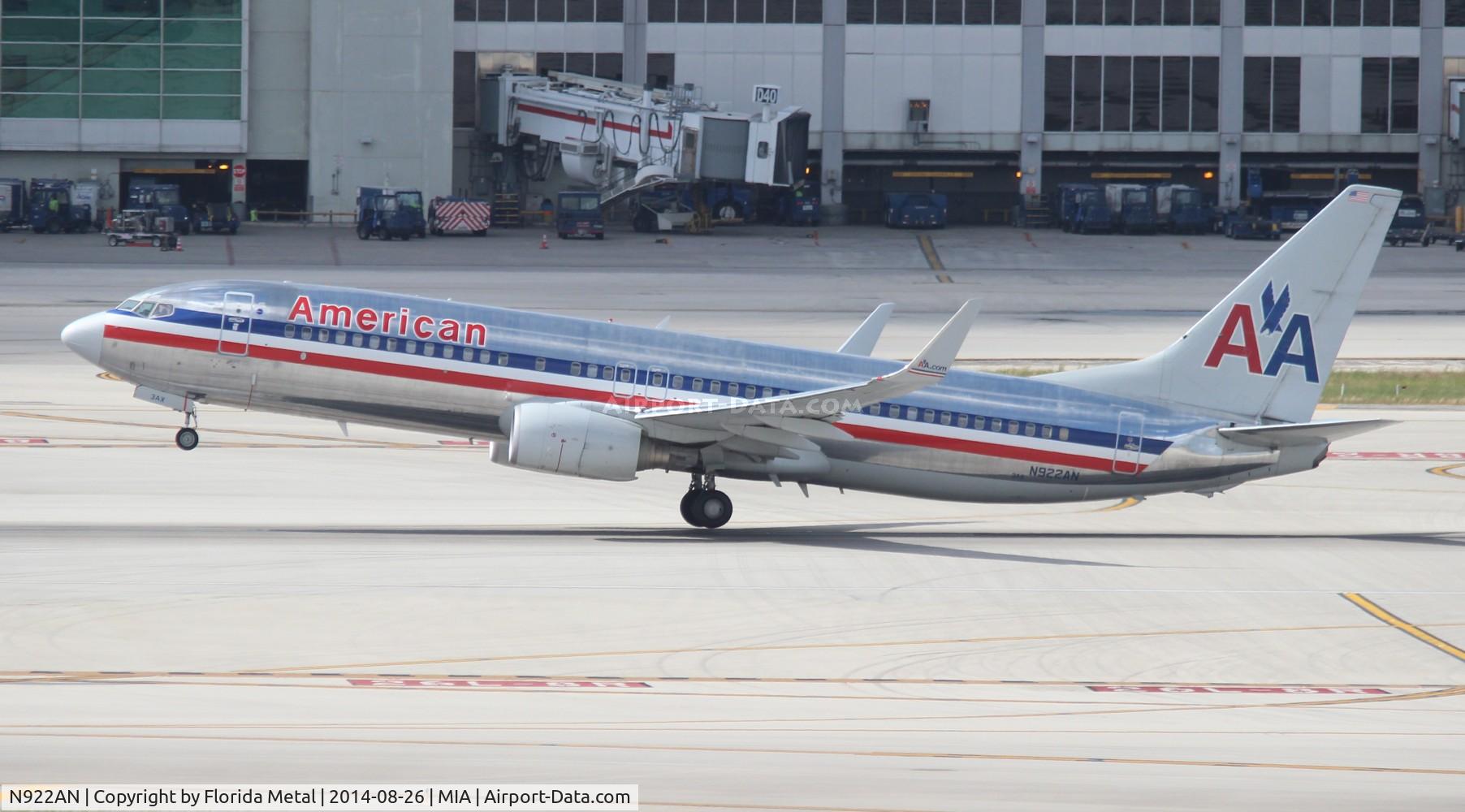 N922AN, 1999 Boeing 737-823 C/N 29523, American