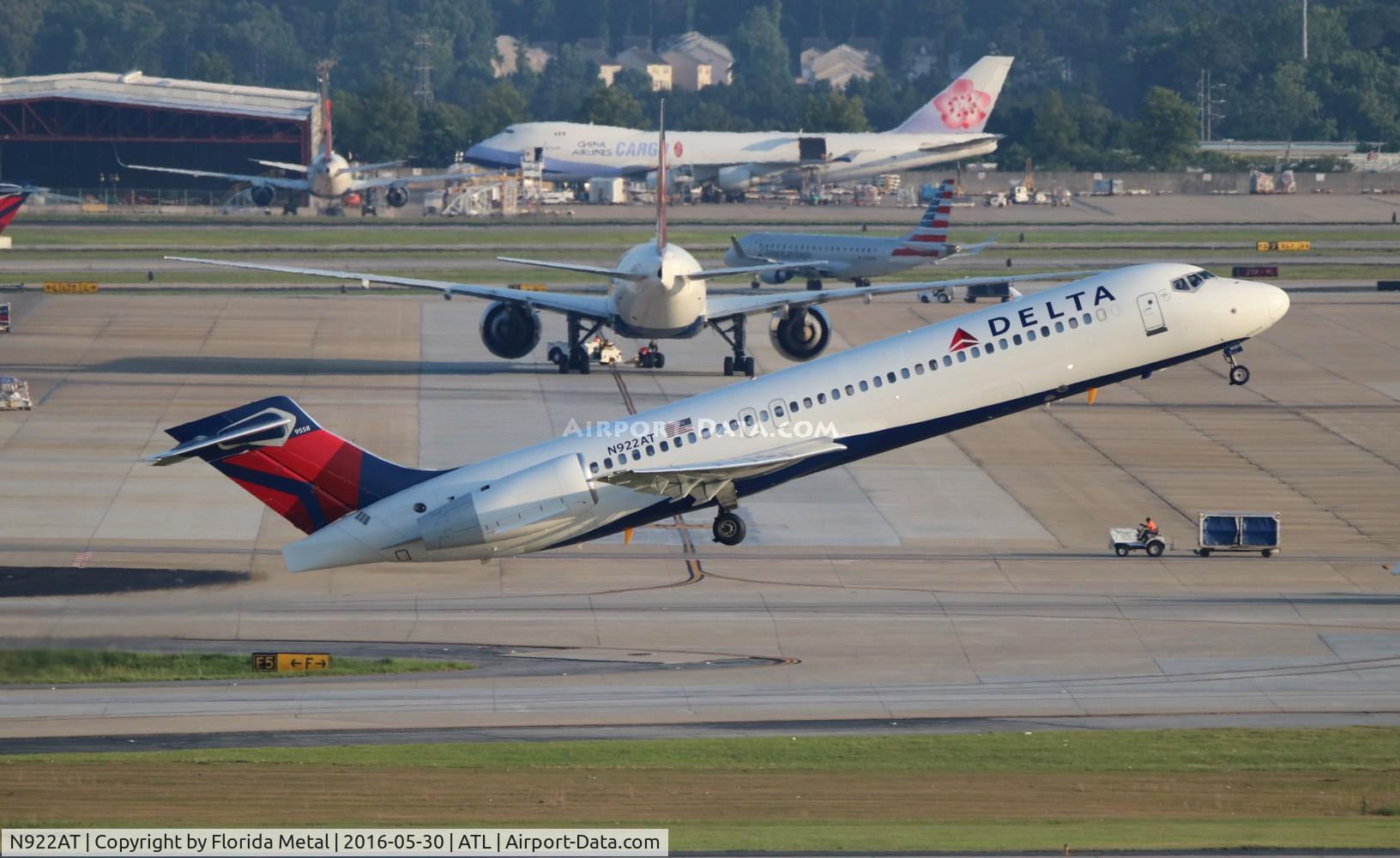 N922AT, 2005 Boeing 717-200 C/N 55050, Delta