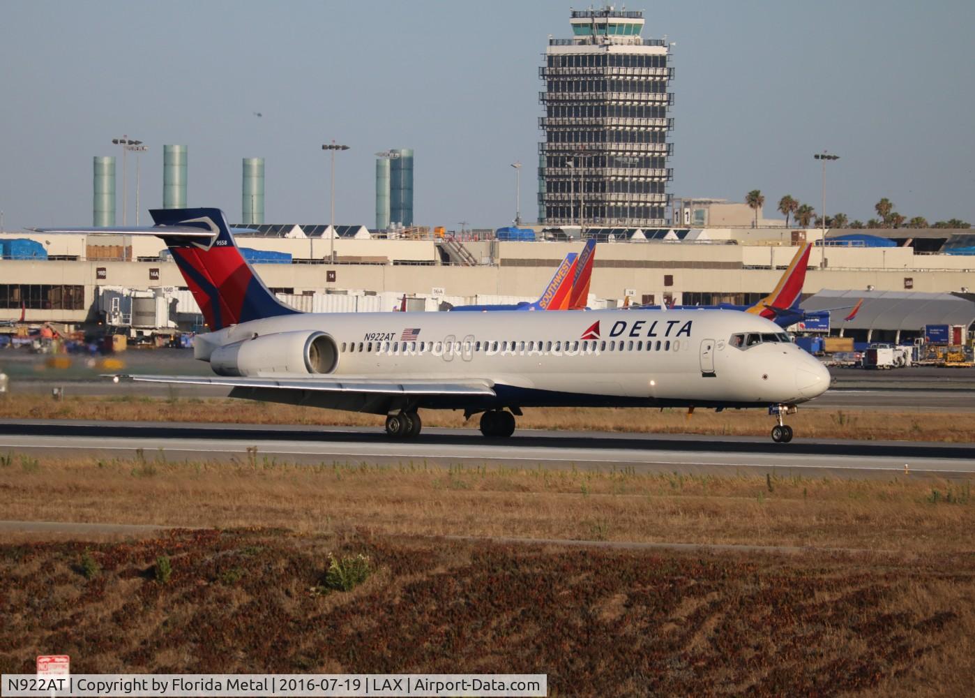 N922AT, 2005 Boeing 717-200 C/N 55050, Delta